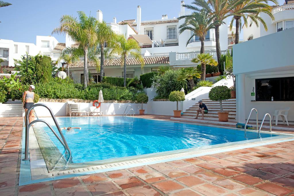 White Pearl Beach Elviria Марбелья Экстерьер фото